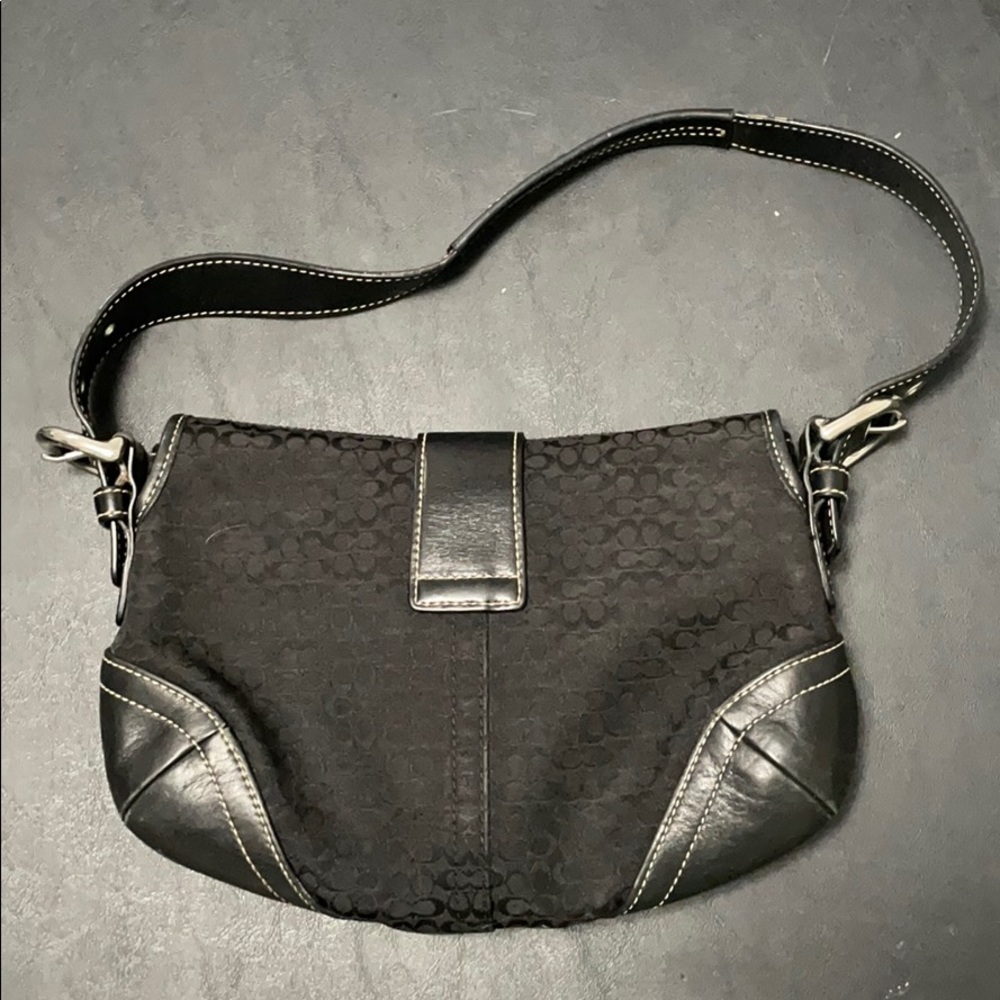Coach purse - Picture 2 of 4